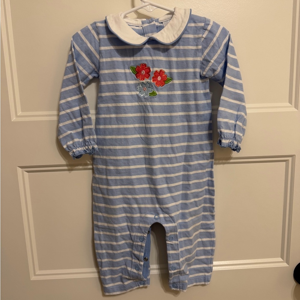 Little English Play Outfit with Floral Embroidery